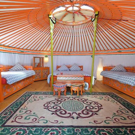 Yourte Nomade-Lodge Les Ecrennes Luaran gambar