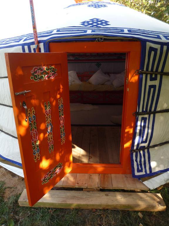 Yourte Nomade-Lodge Les Ecrennes Luaran gambar