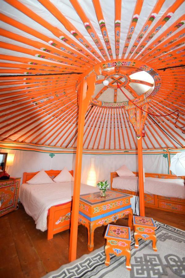 Yourte Nomade-Lodge Les Ecrennes Luaran gambar